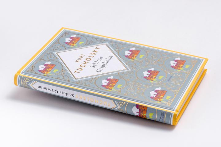 Produktbild Kurt Tucholsky, Schloss Gripsholm. Eine Sommergeschichte. Schmuckausgabe mit Goldprägung (Deutsch, Kurt Tucholsky, 2024)