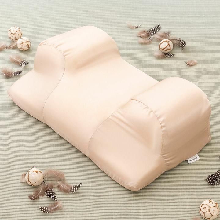 Actual product image InnovaGoods Anti-wrinkle neck pillow (50 x 50 cm)