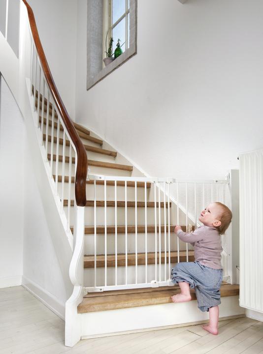 Actual product image Baby Dan 105656429 Baby Safety Gate White (105.50 cm)
