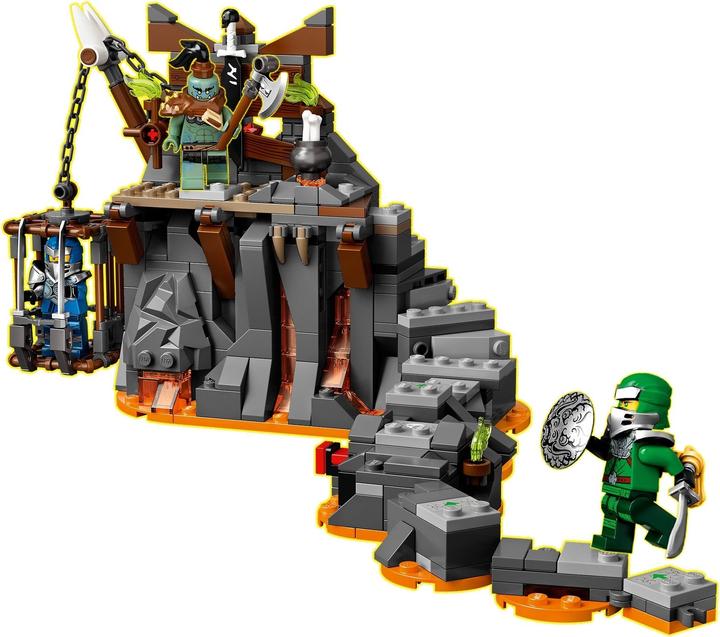 Productafbeelding LEGO Reis naar de Skull Dungeons (71717, LEGO Ninjago)