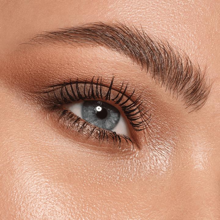 Actual product image Catrice The Deep Velvet Eyeshadow Palette (#D05F58, #D9845E, #DF8477, #F7BF9A, #FCC69D, #FDBE8D, #FF8A83, #FFB691)