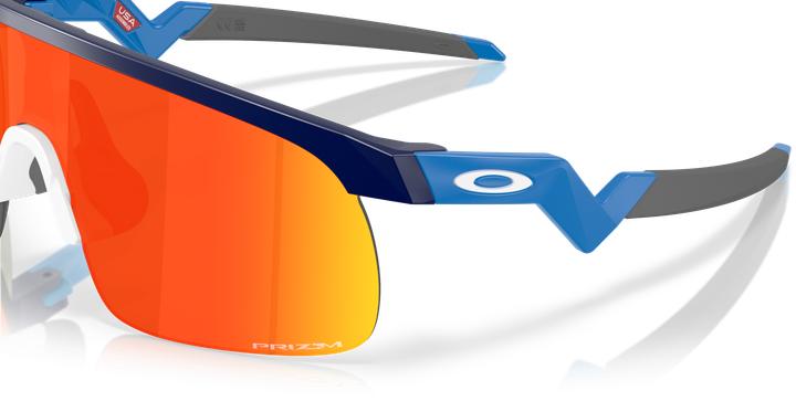 Actual product image Oakley Resistor (Matt Blue, Matt navy blue, prizm ruby, Prizm ruby)