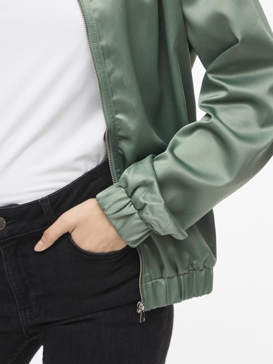 Actual product image Vila VIELLIE Zip-up Bomberjacke (42)