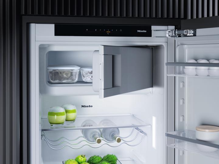 Actual product image Miele K 7328 D (187 l)