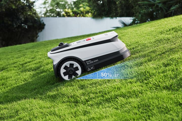 Actual product image Ecovacs GOAT A3000 LiDAR Pro (3000 m², Without boundary wire)