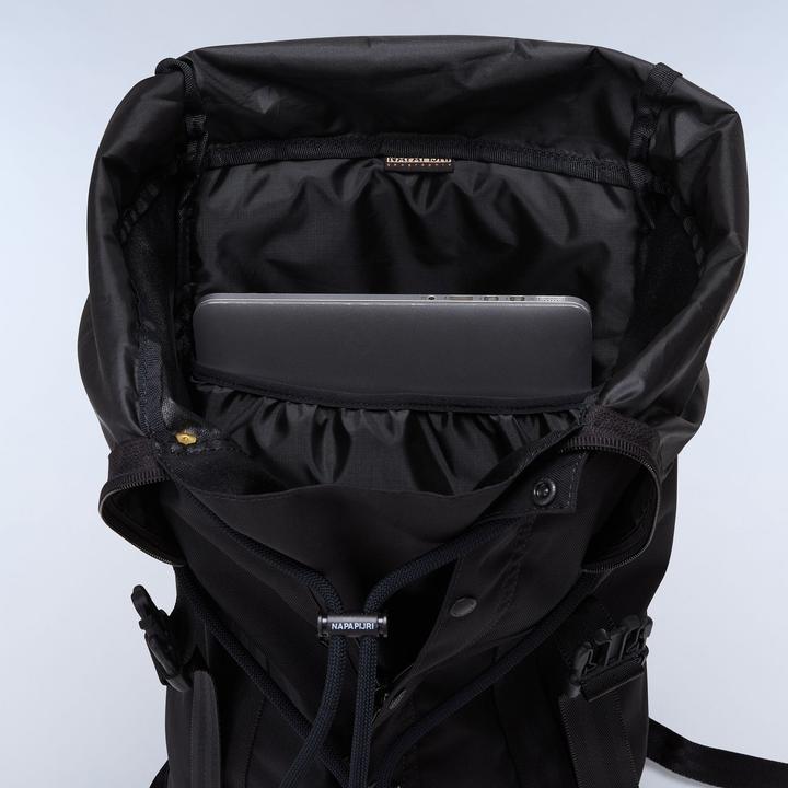 Actual product image Napapijri Signa Daypack 46 cm Laptopfach (30 l)