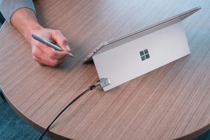 Image du produit Kensington Antivol à câble pour Surface Pro & Go portable