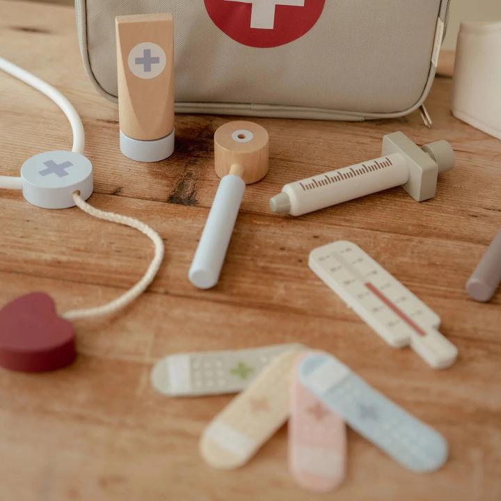 Produktbild Little Dutch Doktor Set aus Holz