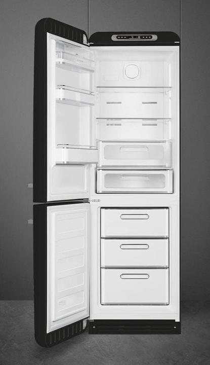 Actual product image Smeg Retro Style FAB32LBL5 (331 l)