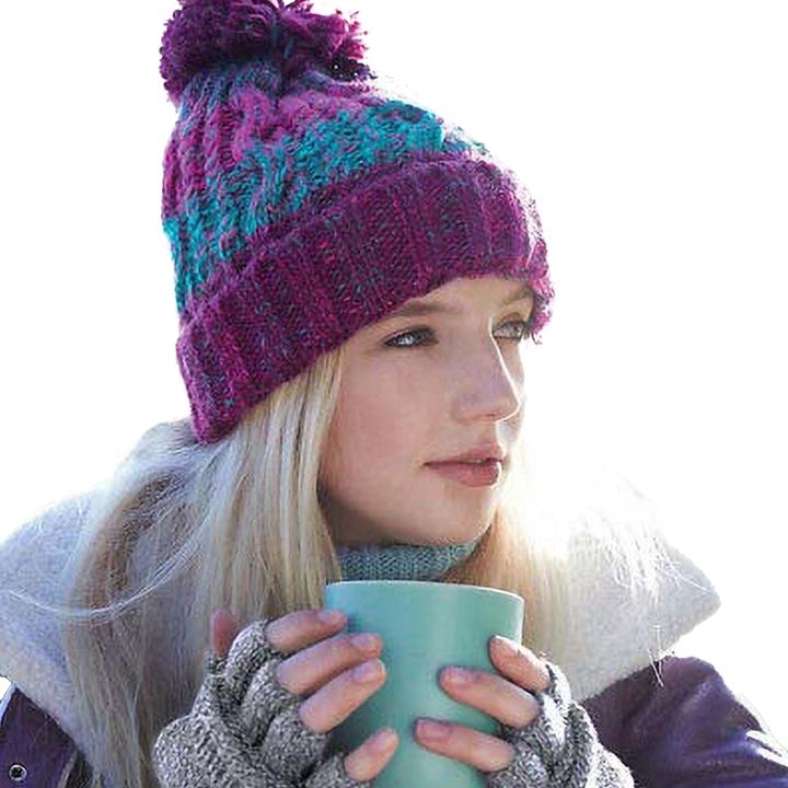 Actual product image Beechfield Corkscrew knitted hat with bobble (One size)