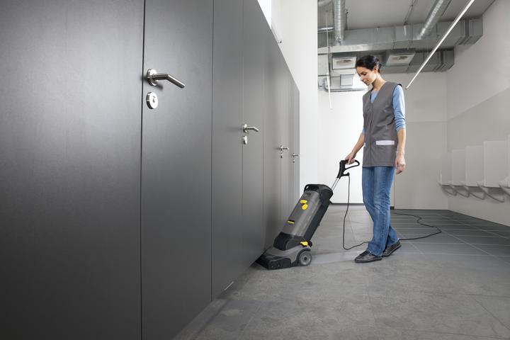 Actual product image Kärcher Professional BR30/4 (Scrubber-dryer)
