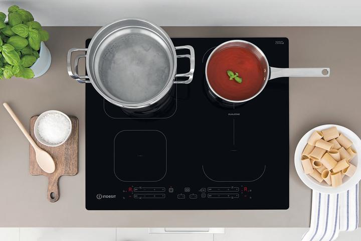 Actual product image Indesit IB 65B60 NE Black Integrated 59 cm Zone Induction Hob 4 Zone(s) (59 cm, Induction hob)