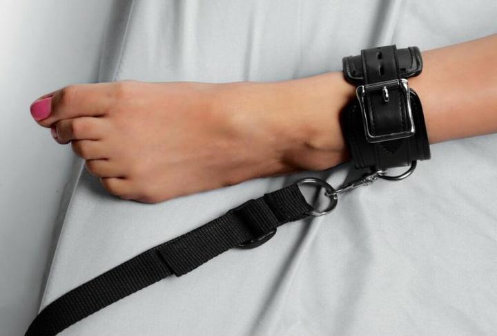 Actual product image XR Brands Bed Restraint Kit Bedboeien