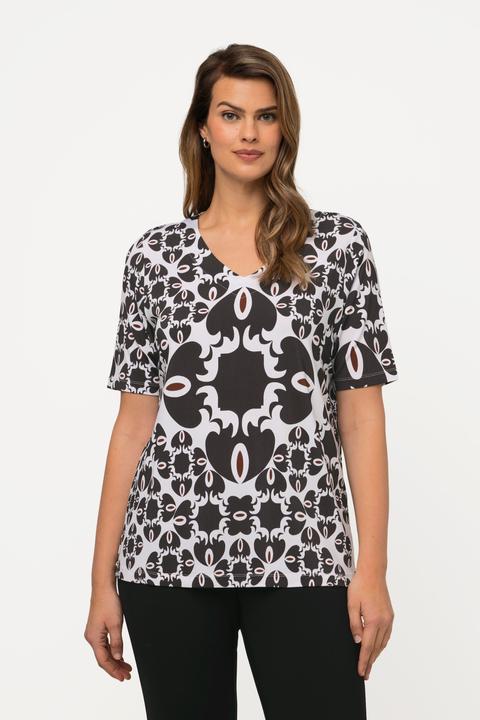 Actual product image Ulla Popken Geometric Print Short Sleeve Slinky Shirt (46, 48)