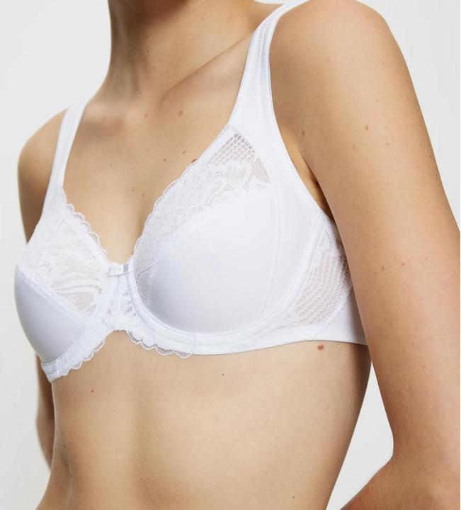 Actual product image Triumph Modern Lace + Cotton W02 Underwired Bra (Single pack)