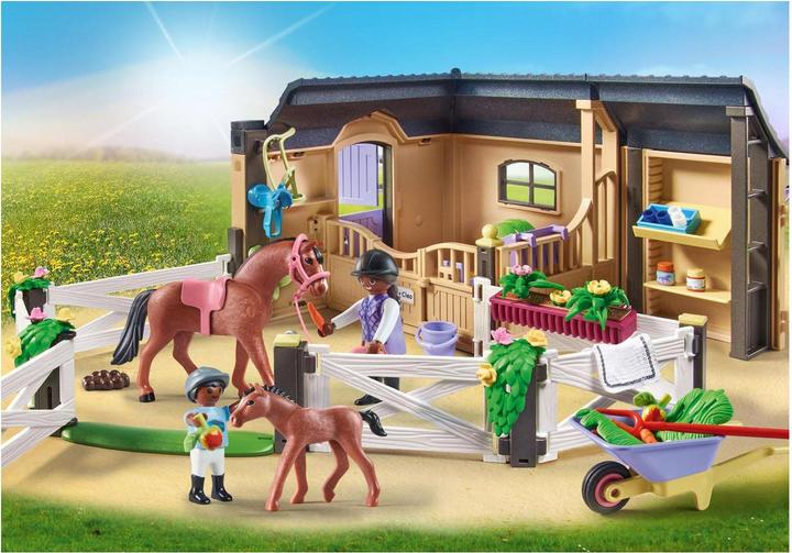 Produktbild Playmobil Reitstall (71238, Playmobil Country)