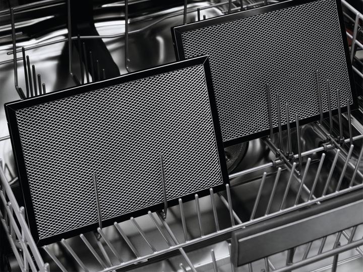 Image du produit AEG CCE84543FB (78 cm, Table de cuisson à induction)