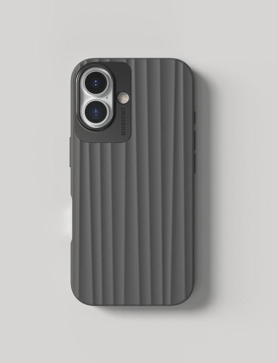 Produktbild Nudient Back Cover Bold MagSafe iPhone 16 Storm Black (Apple iPhone 16)