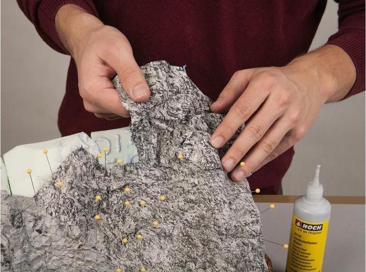 Actual product image Noch Crinkle Rock