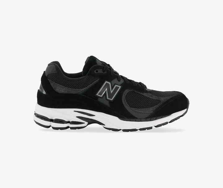 Image du produit New Balance M2002RBK (41)