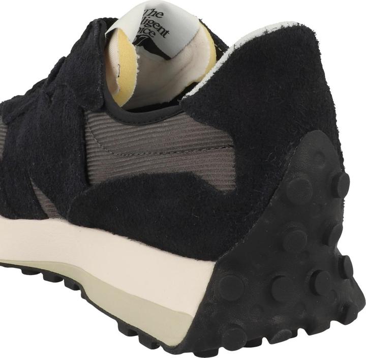 Image du produit New Balance U327WCH (44)