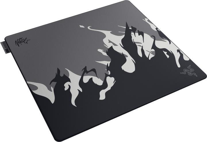 Actual product image Razer Gigantus V2 Pro