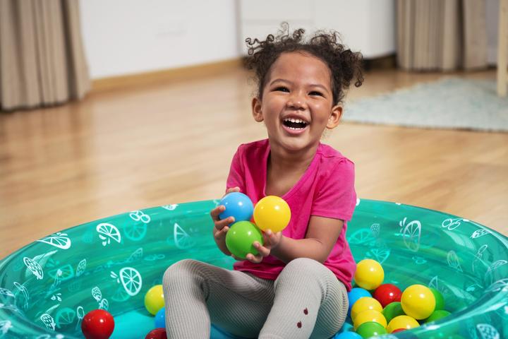 Actual product image Triton Splash & Play Inflatable Ball Pit and Play Pool with 50 Play Balls