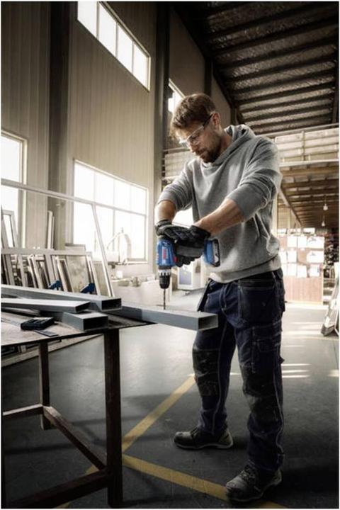 Produktbild Bosch Hausgeräte Bosch Akku-Schlagbohrschauber GSB 18V-25 (2x2,0 Ah LC) (Batteriebetrieb)