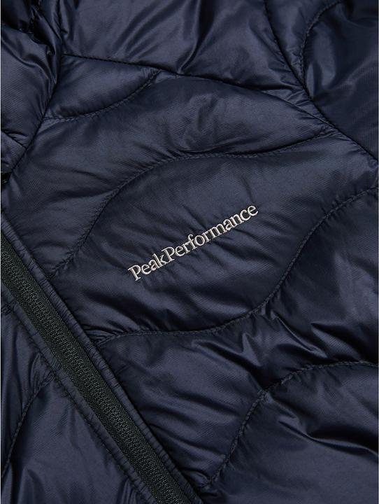 Actual product image Peak Performance Women's Helium Down Hood Jacket (M)