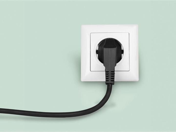 Image du produit Velleman CÂBLE D'ALIMENTATION NOIR CEE 7/7 90 + EXTRÉMITÉS L=3 m H05VV-F 3G0.75 mm² (3 m, CEE 7/7)