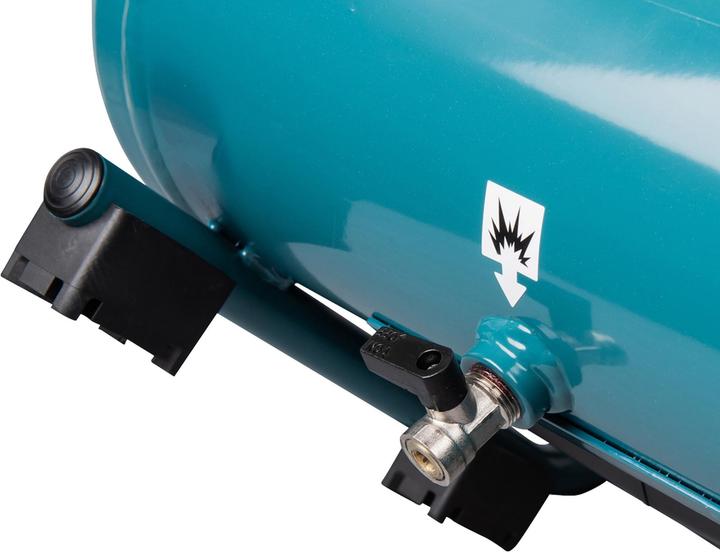 Produktbild Makita AC001GZ (7.60 l, 9.30 Bar)