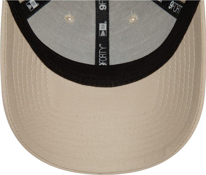 Actual product image New Era 9Forty Strapback Cap - New York Yankees stone / sky