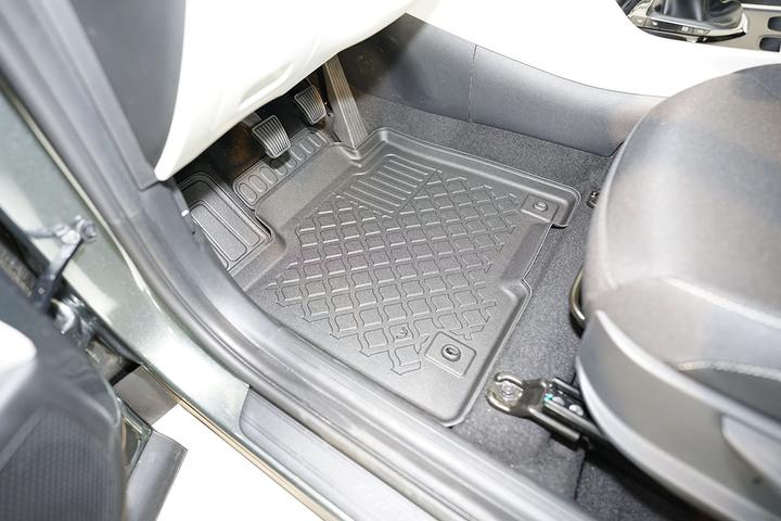 Produktbild Aristar Allwetter Fussmatten für Hyundai Tucson 48V-Hybrid ab 12.2020 / Kia Sportage + Mild Hybrid ab 01.202