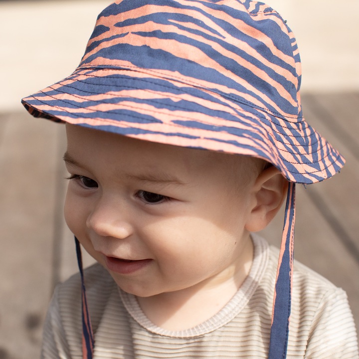 Actual product image Swim Essentials UV sun hat 12 years Blue Zebra