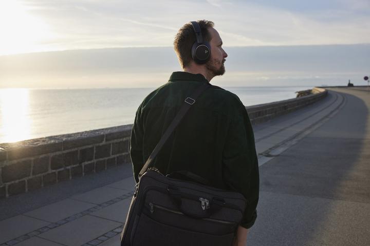 Immagine prodotto Poly Voyager (Senza fili, USB-C)