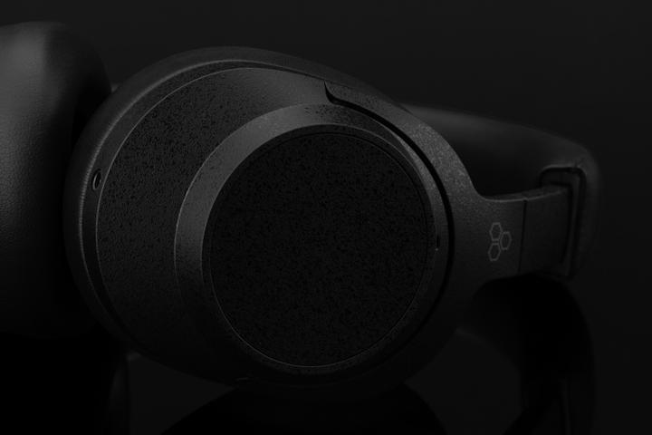 Actual product image FINAL UX5000 (ANC, 65 h, Cable, Wireless)