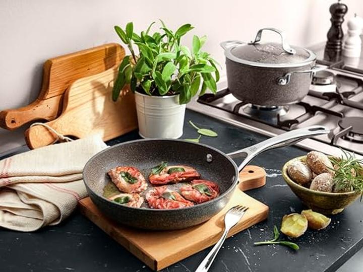 Actual product image Ballarini Salina Granitium frying pan, 24 cm (24 cm, Frying pan, Aluminium)