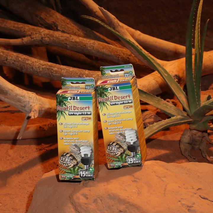 Actual product image JBL Aquaristik und Terraristik JBL ReptilDesert UV Light 15 W (UVB, UVA)