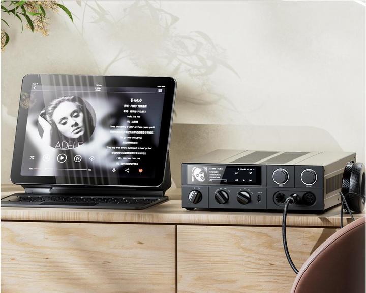 Actual product image FiiO K15 (USB-DAC, Tone control, USB host, Display, gain switch, Bluetooth)