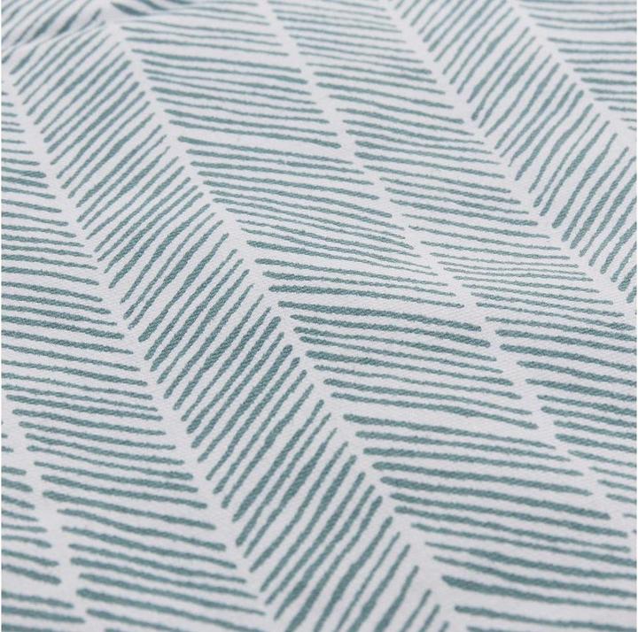 Actual product image Urbanara Picknickdecke Mallur 130 x 190 cm - Grüngrau / Weiss