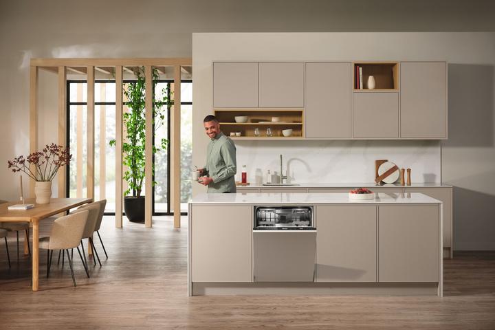 Actual product image Miele G 7788 SCVi XXL sw EB dishwasherA 60cm fully int. 38dB 8.4L Drawer AutoD.