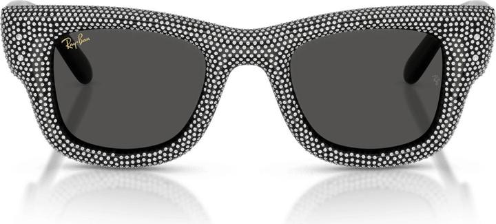 Absolute black, Black and rhinestone pave