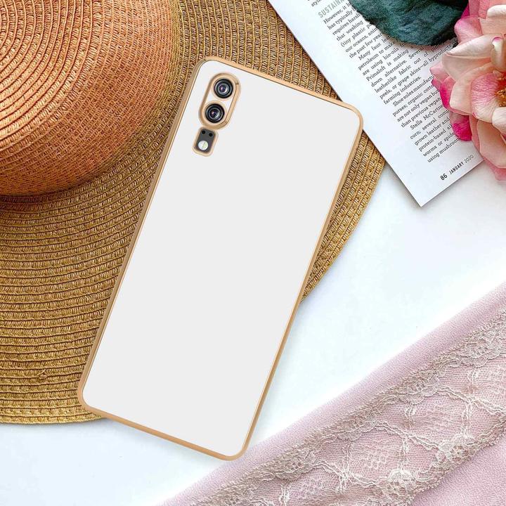 Immagine prodotto Cadorabo Custodia per Huawei P20 in TPU con protezione della fotocamera LM130 Style (Cubot P20)