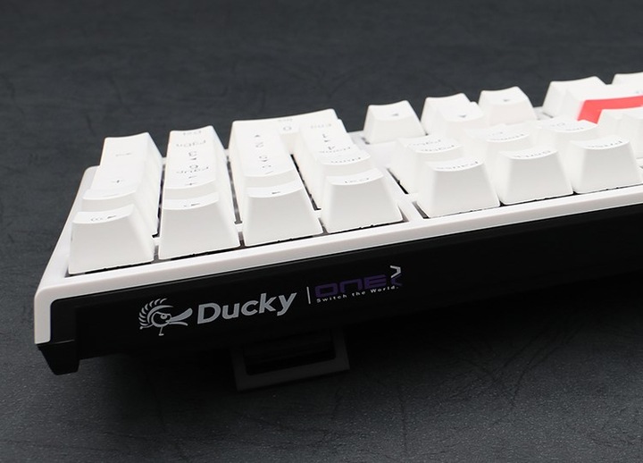 Actual product image Ducky One 2 White Edition (DE, Cable)