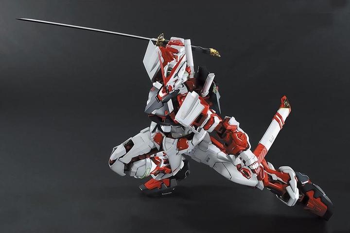 Immagine prodotto Bandai Gundam - Astray Red frame Revise Master Grade