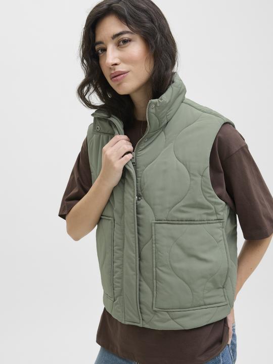 Actual product image JJXX Jxserena Quilted Vest Otw Ln (M)