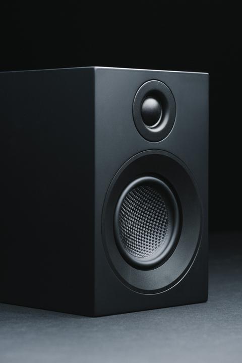 Actual product image Pro-Ject Speaker Box 3 E Carbon (1 pair, 100 W)