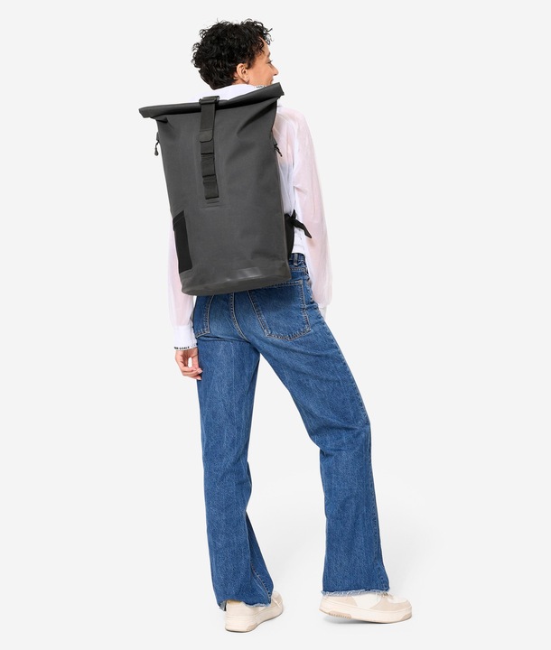 Actual product image Btwin Speed 900 Backpack - Black (25 l)