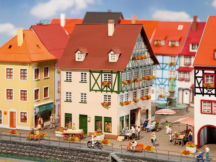 Produktbild Faller Stadthaus mit Passage