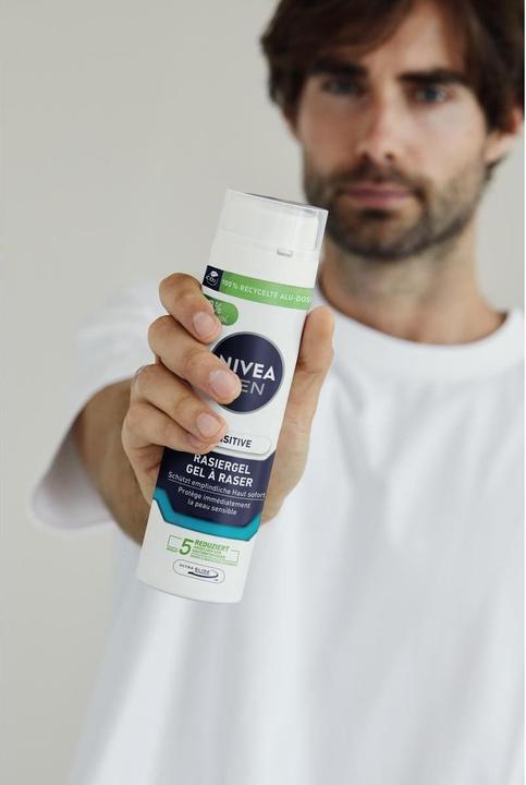 Produktbild NIVEA Sensitive (200 ml, Rasiergel)